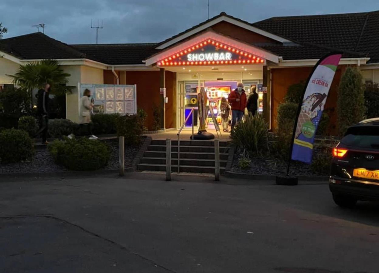 Private Rented Caravan Situated At Southview Holiday Park Winthorpe  Buitenkant foto